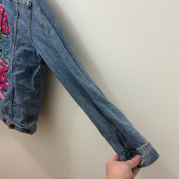 H&M Blue Denim Jacket with Graphic H&M SPONGEBOB BLUE DENIM JACKET - Picture 8 of 15